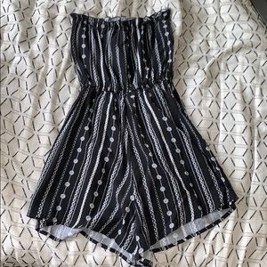 Black and White Pattern Strapless Romper